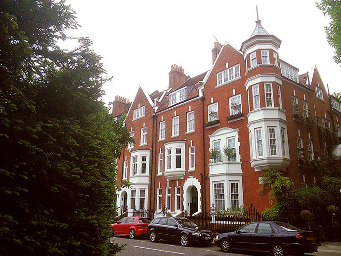 Holland Park Road