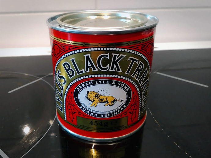 Blik Lyle's black treacle